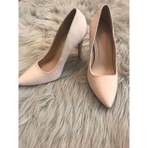 Never Worn Pointed Pumps